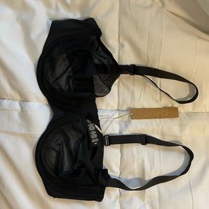 Skims bra